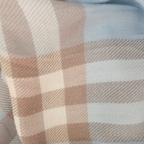 Burberry London 100% Cashmere Powder Blue Tan Cream Check Luxury Designer Scarf - Picture 5 of 5